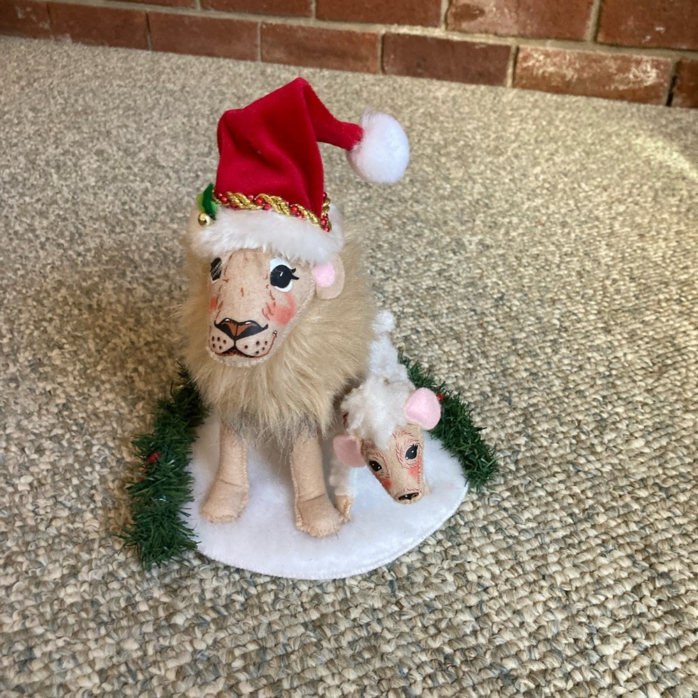 Annalee Peaceful Lion and Lamb Christmas Doll 6”